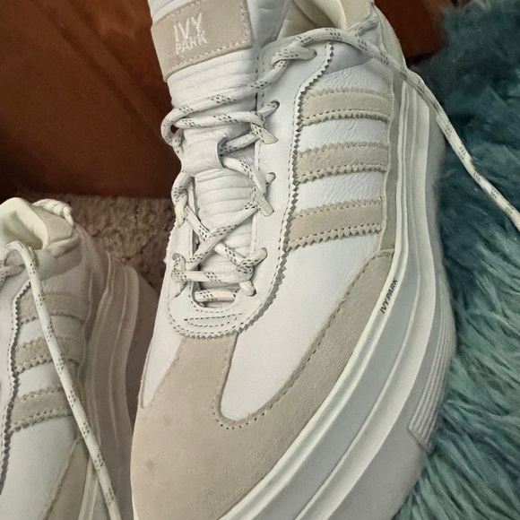 Adidas Ivy Park size 10.5 - Picture 4 of 11